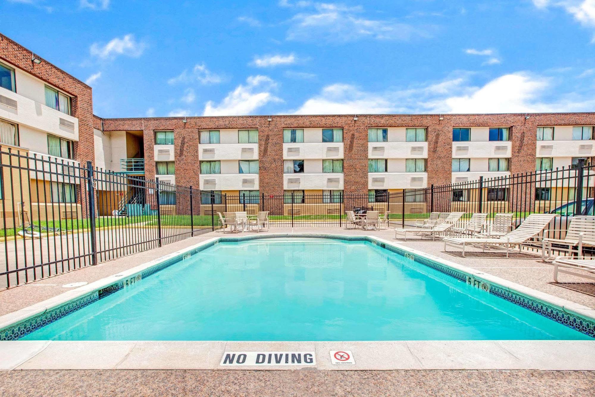 Monte Carlo Inn Houston Exteriör bild